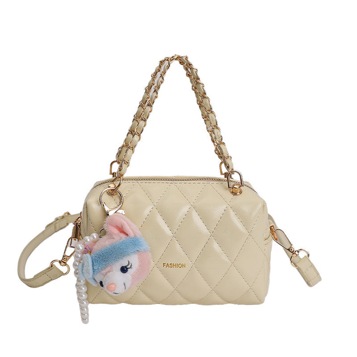 Damen modische Handtasche mit verspieltem Plüsch-Anhänger Nord Taschen