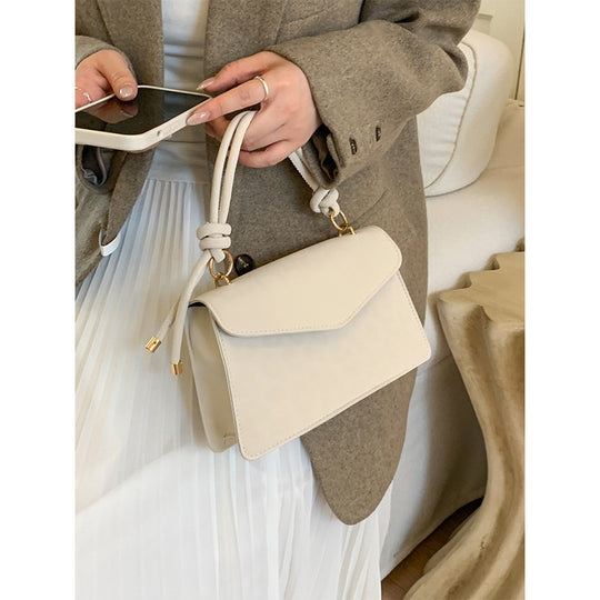 Damen Umhängetasche mit eleganter Leo-Prägung und abnehmbarem Schulterriemen Nord Taschen
