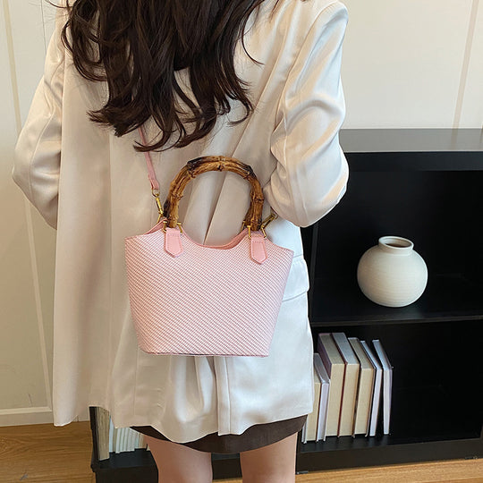 Damen Designer Handtasche mit stilvollem Bambusgriff Nord Taschen