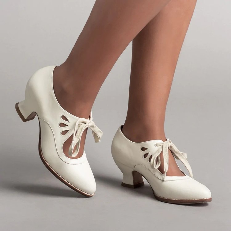 Damen elegante Tanzschuhe mit modischem Schnür-Design