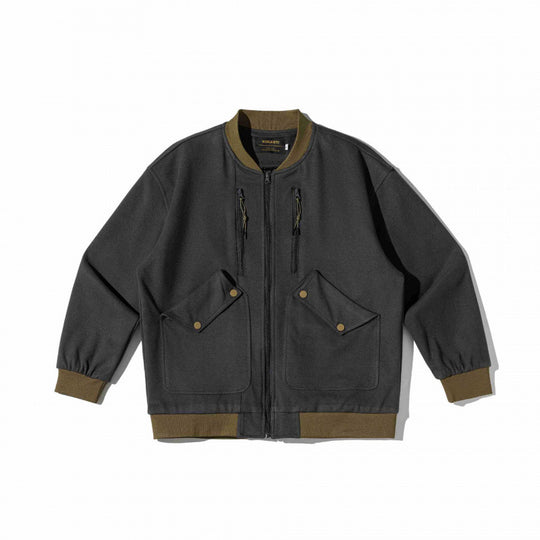 Unisex Oversize-Utilitaristische Bomberjacke mit aufgesetzten Klappentaschen, vertikalen Reißverschlüssen und gerippten Abschlüssen Nord Taschen