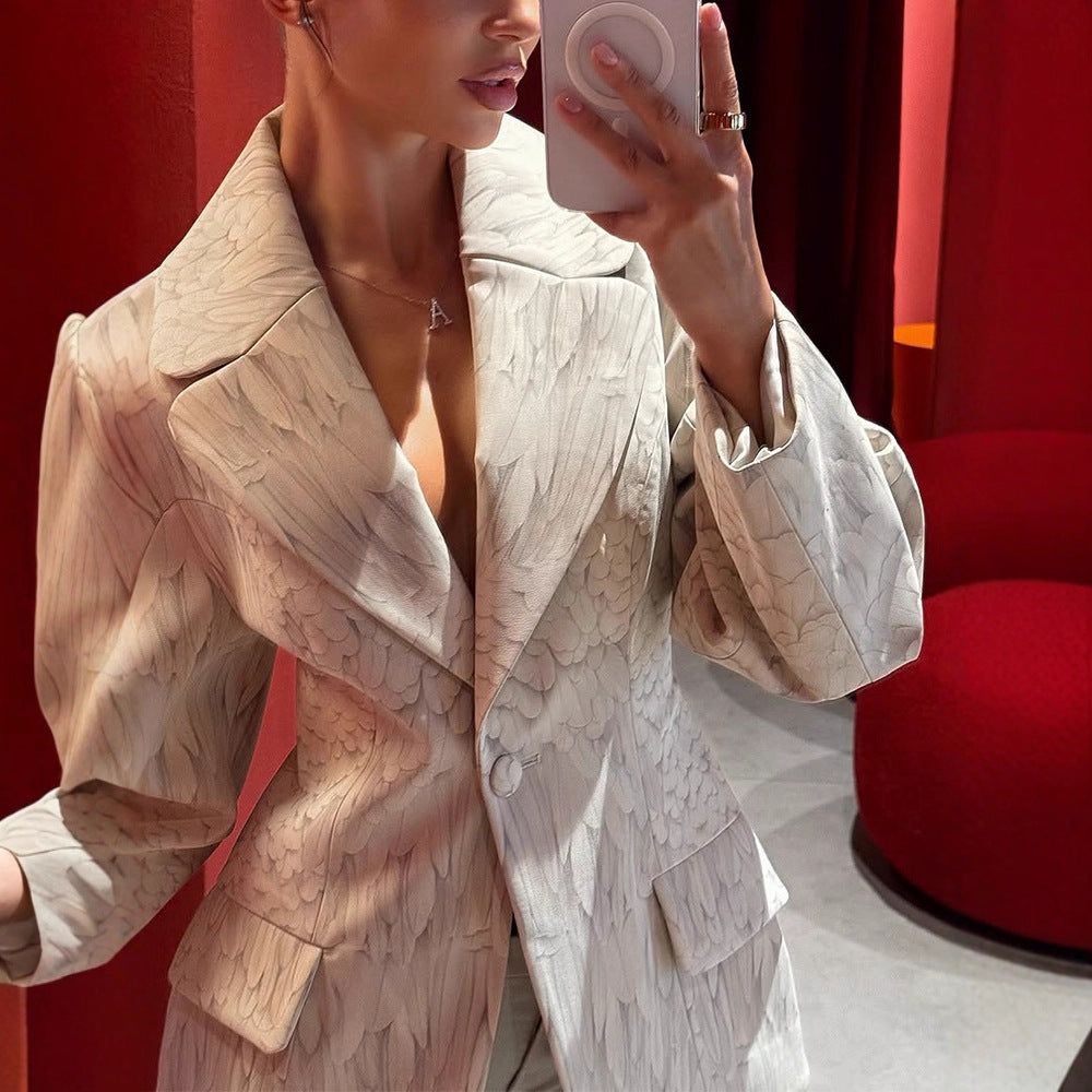 Damen Taillierter Blazer mit Federnstruktur und markanter Schulterpartie Nord Taschen
