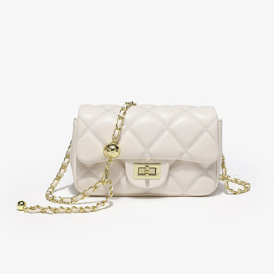 Damen elegante Schultertasche mit stilvoller Steppung und markanten Metallakzenten Nord Taschen