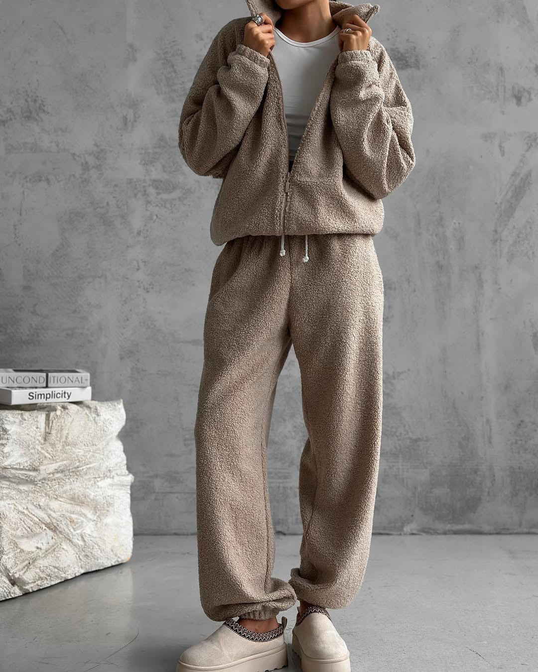 Damen Teddy-Fleece-Loungewear Set mit halbem Reißverschluss elastischem Tunnelzugbund und weitem Bein Arvani