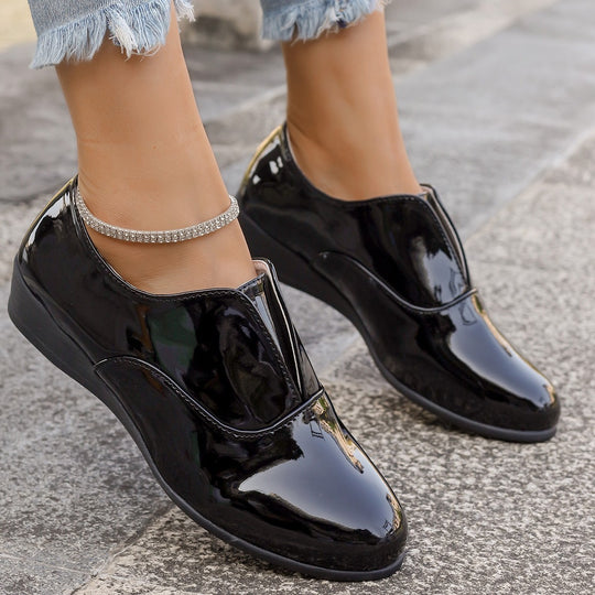 Damen Elegante Lack-Slip-On Loafer mit gepolstertem Komfortfußbett Nord Taschen