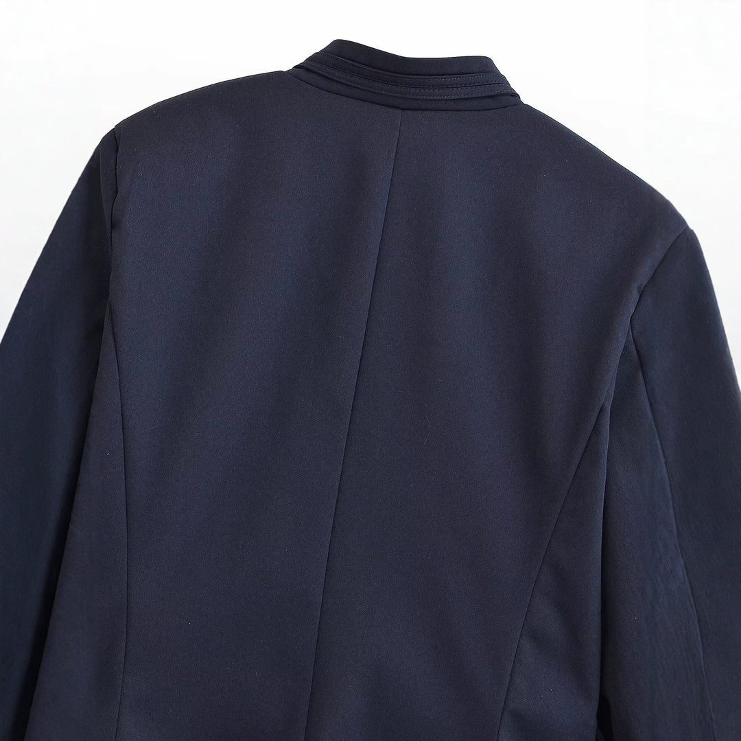 Damen Kurzblazer mit Stehkragen, goldfarbenen Zierknöpfen und Pattentaschen Nord Taschen
