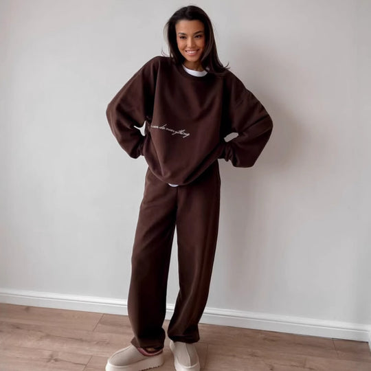 Damen lässiges Lounge-Set aus French-Terry mit oversized Cropped-Sweatshirt und hoher Taillen-Jogginghose Nord Taschen