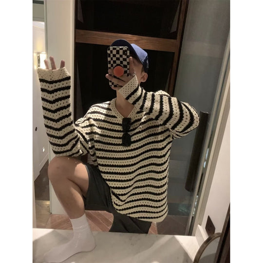 Unisex Grobgestrickter Oversized Ajour-Pullover mit Streifenmuster und V-Ausschnitt Nord Taschen