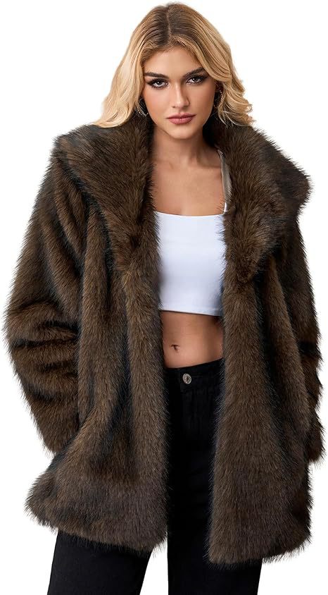 Damen Kurzer Faux‑Fur‑Mantel mit weitem Schalkragen, offener Front und Eingrifftaschen Nord Taschen