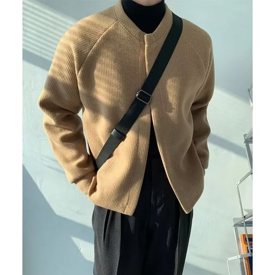 Herren Kragenloser Boxy-Rippenstrick-Cardigan mit verdeckter Druckknopfleiste Nord Taschen