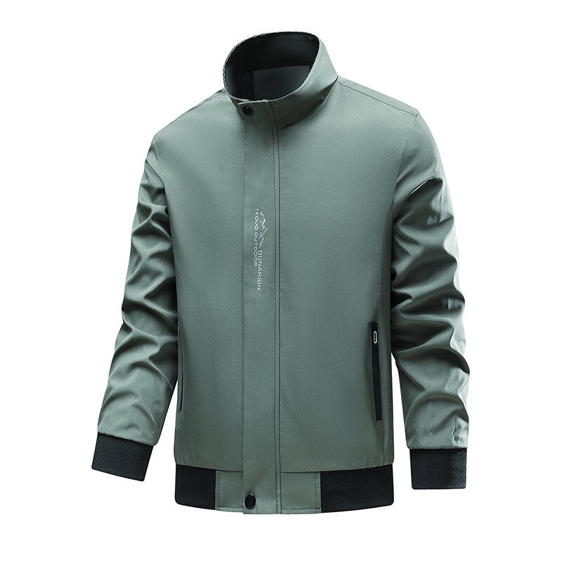 Herren Sportliche Übergangsjacke mit hochschließendem Kragen und seitlichen Reißverschlusstaschen Nord Taschen