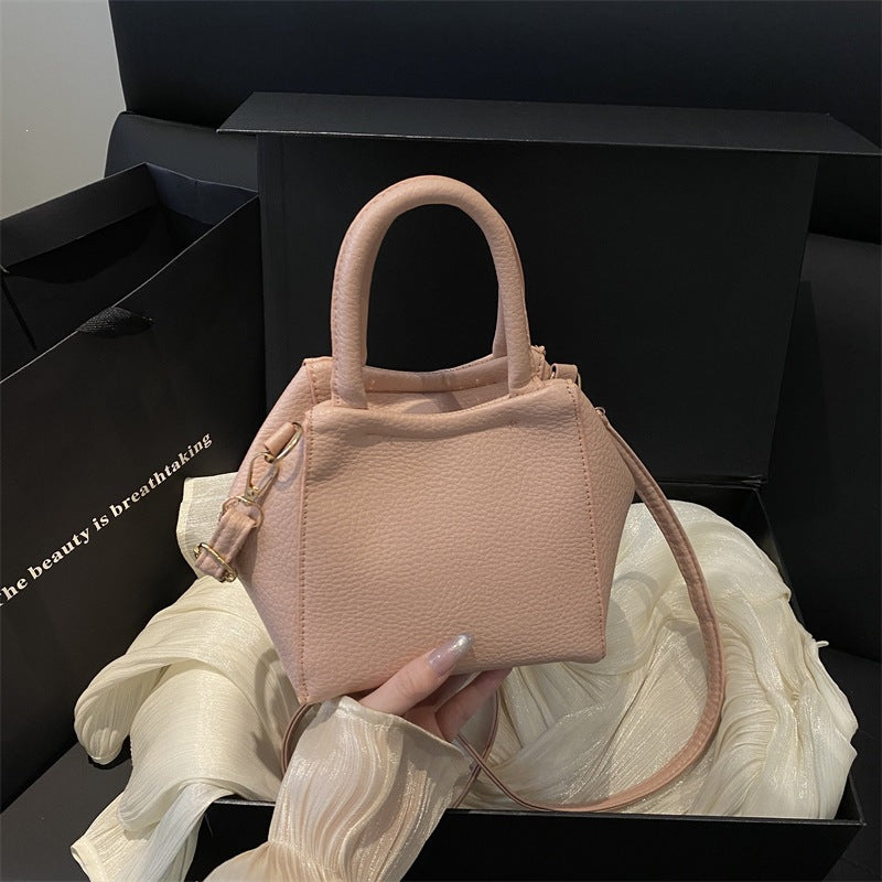 Damen modische Handtasche im strukturierten Design Nord Taschen