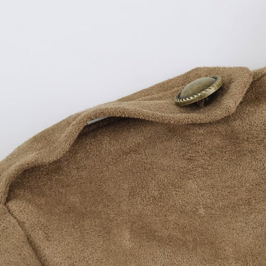 Damen kurz geschnittene Kavallerie-Jacke aus Wildlederoptik mit Zierknopfleiste und Schulterpatten Nord Taschen
