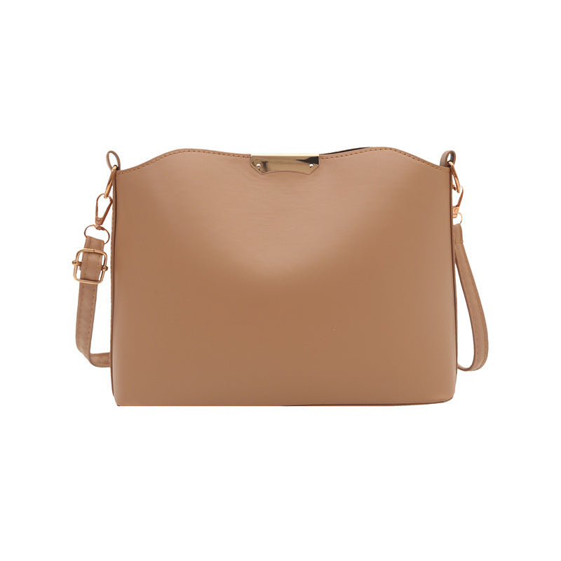 Damen klassische Umhängetasche mit elegantem Metallverschluss Nord Taschen