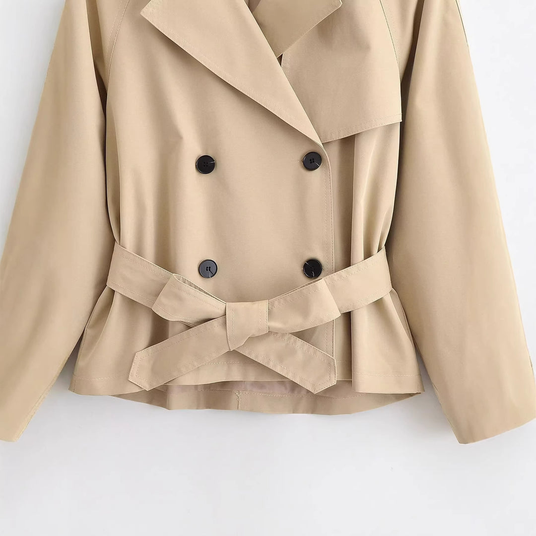 Damen 30+ kurzer taillierter Cropped Trenchcoat mit doppelreihiger Knopfleiste und Bindegürtel Nord Taschen