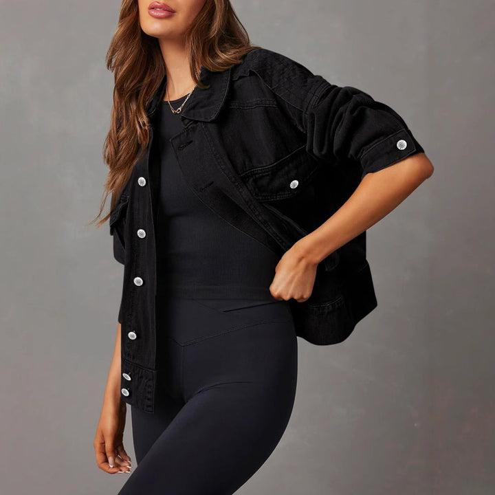 Damen kurze oversized Jeansjacke mit aufgesetzten Brusttaschen und krempelbaren Ärmeln Nord Taschen
