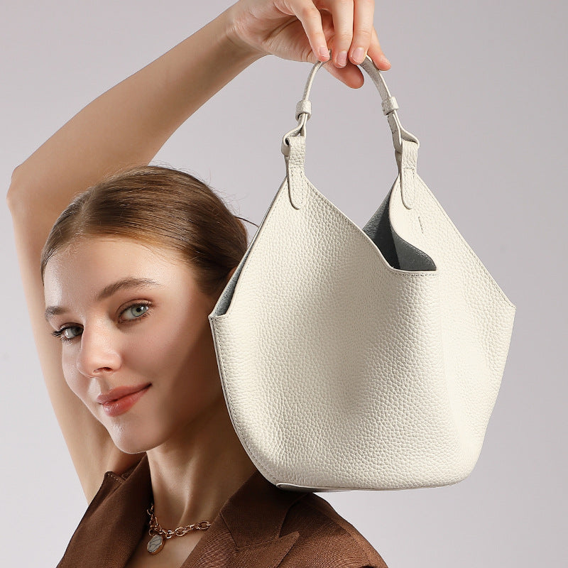 Damen Hobo-Tasche mit innovativem Design und geschmeidiger Lederstruktur Nord Taschen