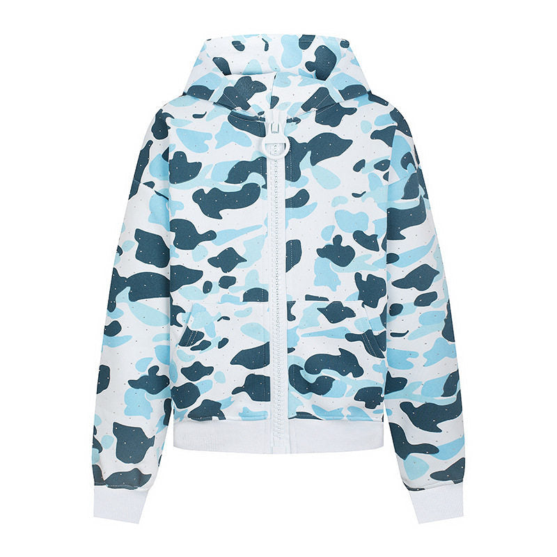 Damen Kapuzenjacke im Camouflage‑Print mit durchgehendem Reißverschluss, Kängurutasche und Rippbündchen Nord Taschen
