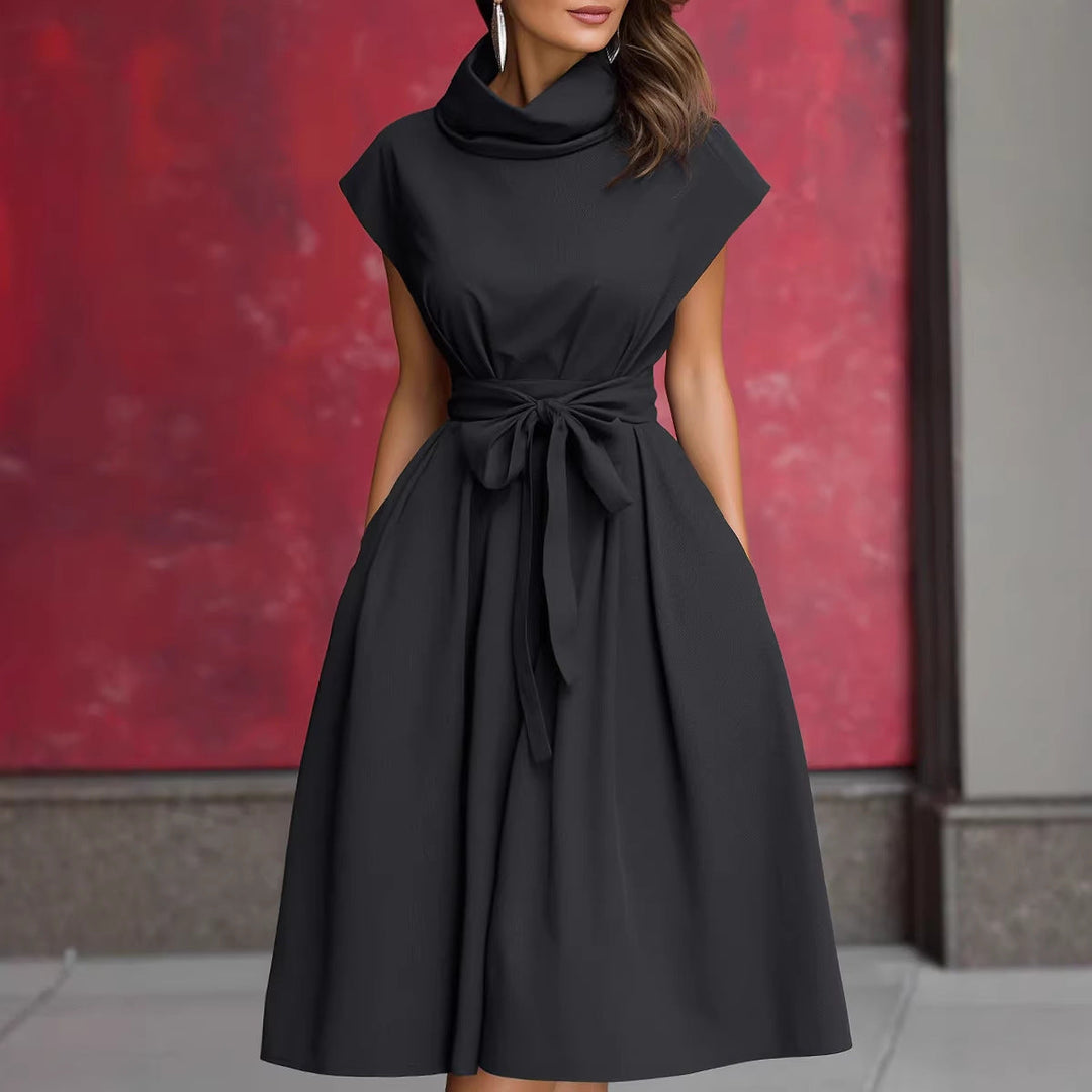 Damen Kleid mit schicker, geraffter Kapuze und praktischen Taschen