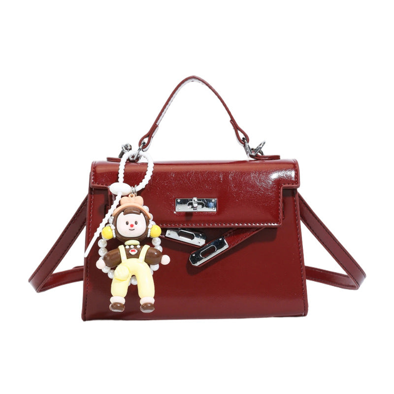 Damen Mini Handtasche mit süßem Anhänger Nord Taschen