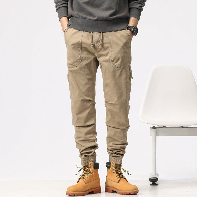 Herren Field-Joggerhose im Military-Workwear-Look mit Ziernähten, aufgesetzten Utility-Taschen und Kordelbund Nord Taschen