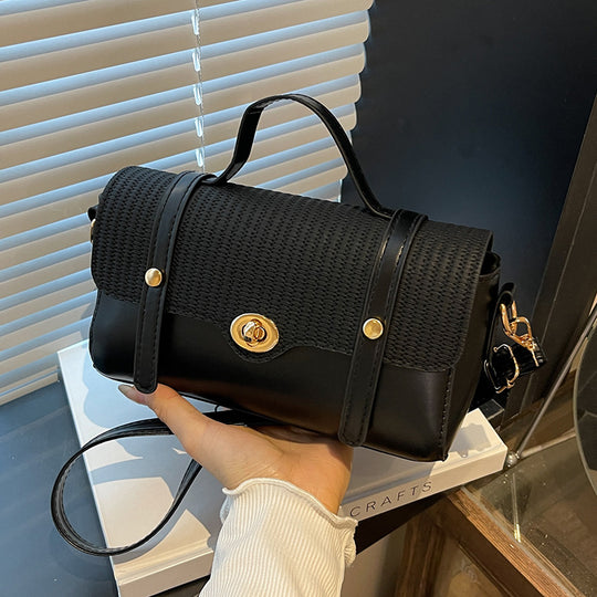 Damen Handtasche mit geflochtenem Design und eleganter Goldverzierung Nord Taschen