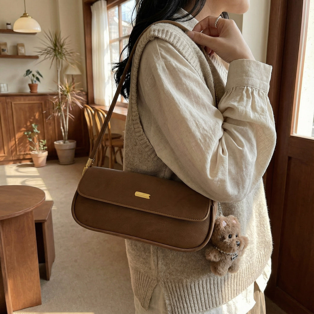 Damen elegante Umhängetasche mit charmantem Teddy-Anhänger Nord Taschen
