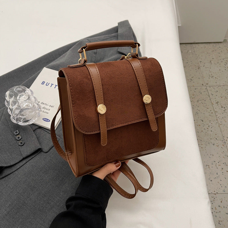 Damen elegante Handtasche mit strukturiertem Obermaterial und hochwertigem Velours Nord Taschen