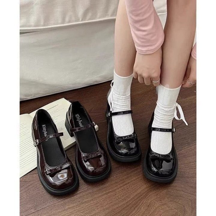 Damen Modische Mary Jane Pumps mit auffälliger Schnalle und bequemem Absatz