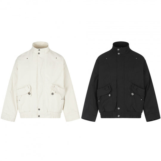 Unisex Kurzblouson im Boxy‑Cut mit Stehkragen, Pattentaschen und elastischem Saum Nord Taschen