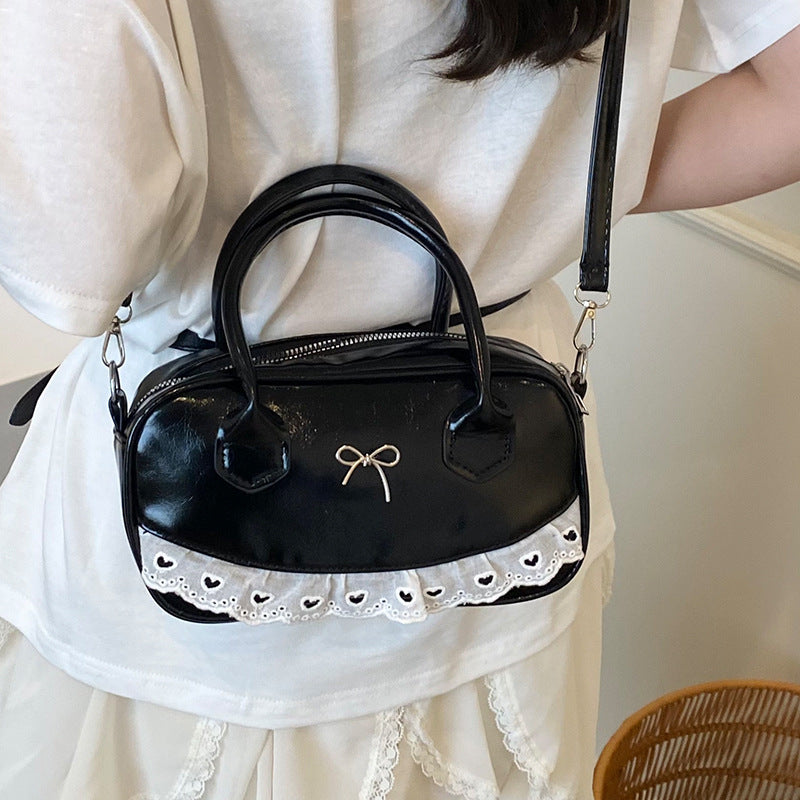 Damen Handtasche mit verspieltem Rüschendetail Nord Taschen