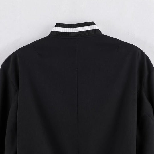 Damen Varsity‑Bomberjacke im Cropped‑Boxy‑Schnitt mit gestreiften Rippbündchen Nord Taschen