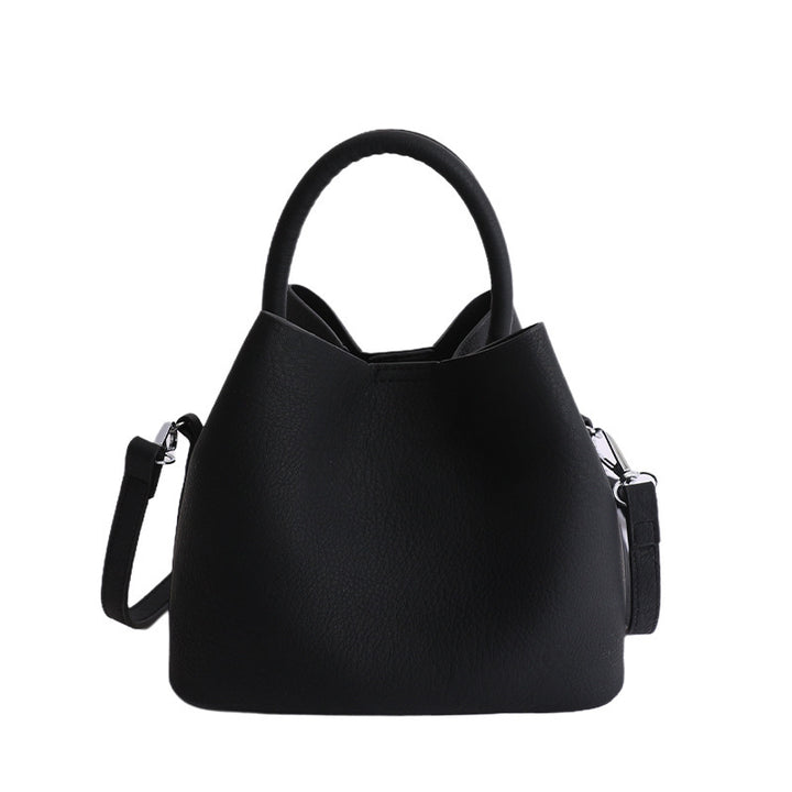 Damen Hobo-Tasche mit abnehmbarem Plüschanhänger Nord Taschen