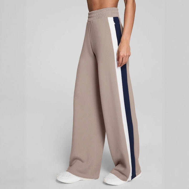 Damen Sportliche lange Hose mit seitlichen Kontraststreifen Nord Taschen