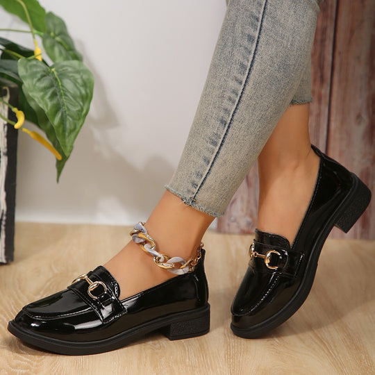 Damen Lackleder-Plateau-Loafer mit goldener Horsebit-Detail und niedrigem Blockabsatz Nord Taschen