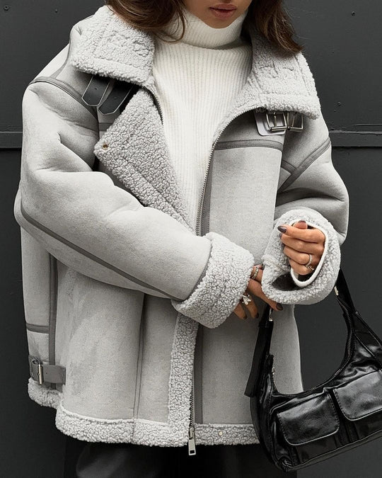 Damen Weit geschnittene Lammfellimitat-Fliegerjacke mit Kunstfellfutter Nord Taschen