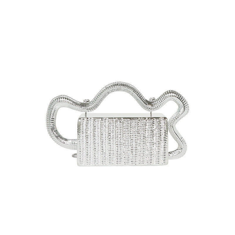 Damen stilvolle Clutch mit oxidierten Metallteilen Nord Taschen