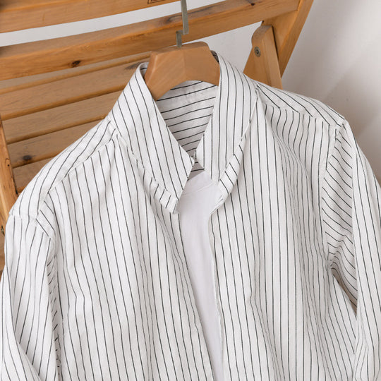 Herren Gestreiftes Oversize-Hemd mit Kentkragen und verdeckter Knopfleiste Nord Taschen