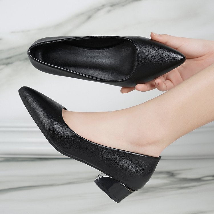 Damen Spitze Pumps mit niedrigem Blockabsatz und eleganter Form