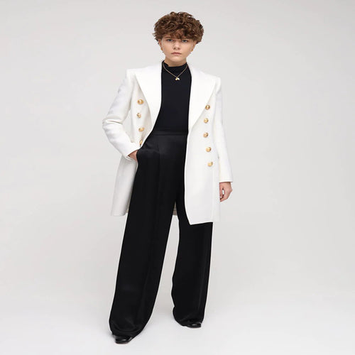 Damen Schmalgeschnittener Zweireihiger Wollmix-Longcoat mit markanter Schulter und goldenen Zierrundknöpfen Nord Taschen
