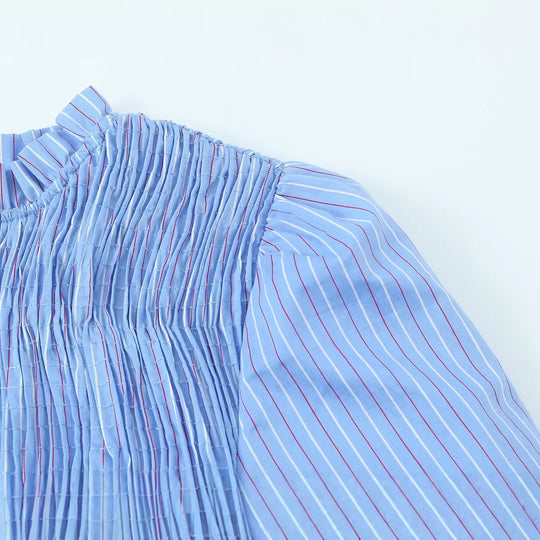 Damen Langärmlige Smockbluse mit Stehkragen und Volantsaum Nord Taschen