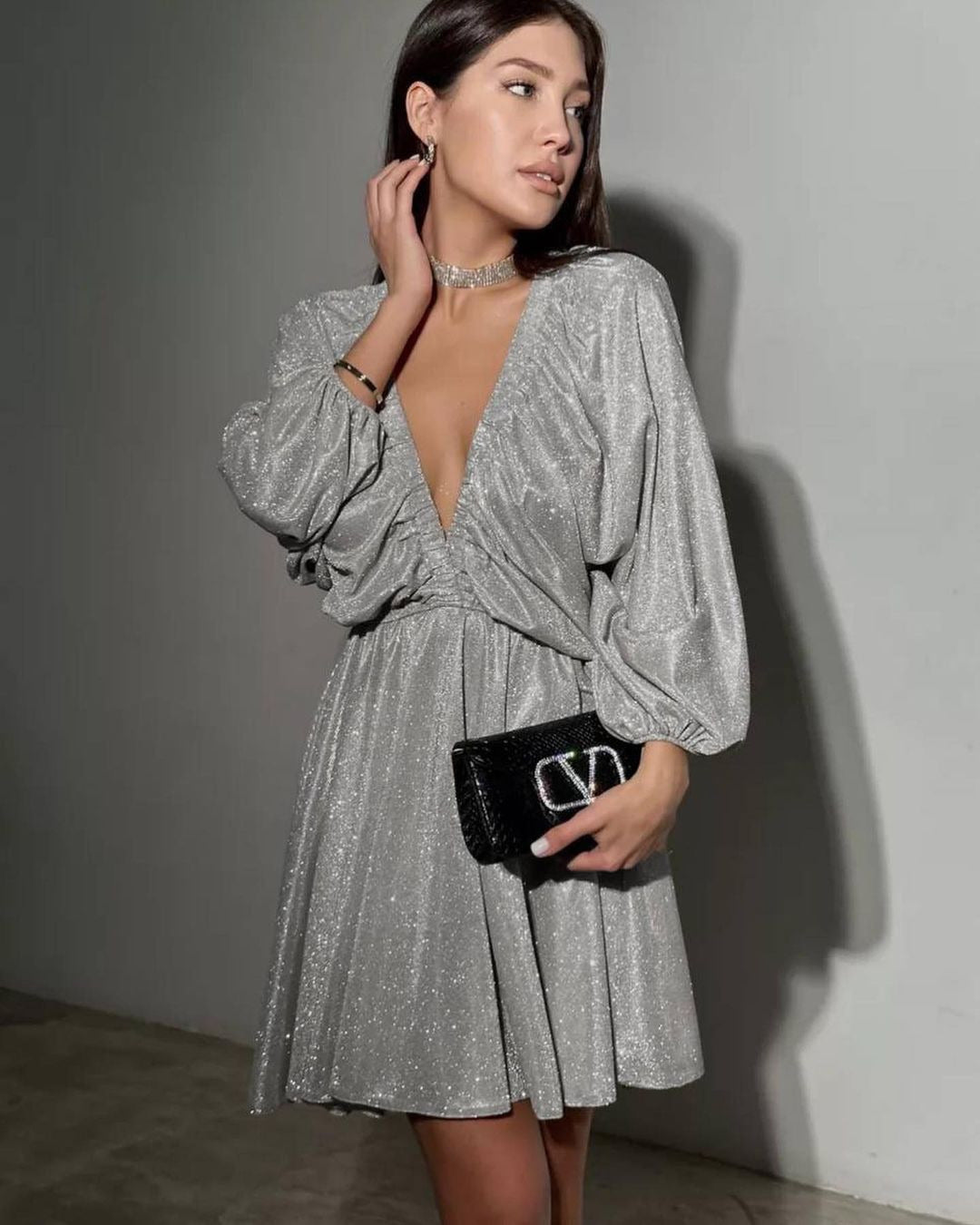 Damen Glitzerndes Abendkleid mit tiefem V Ausschnitt, Ballonärmeln und taillenbetonter Glockenrock Nord Taschen