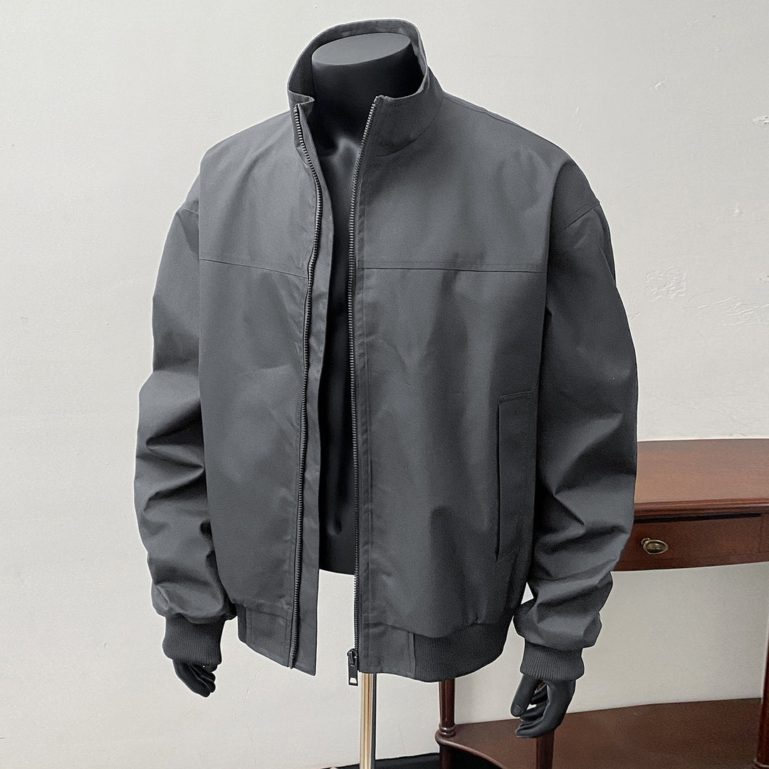 Herren Minimalistische Bomberjacke mit hohem Stehkragen und Zwei-Wege-Reißverschluss Nord Taschen