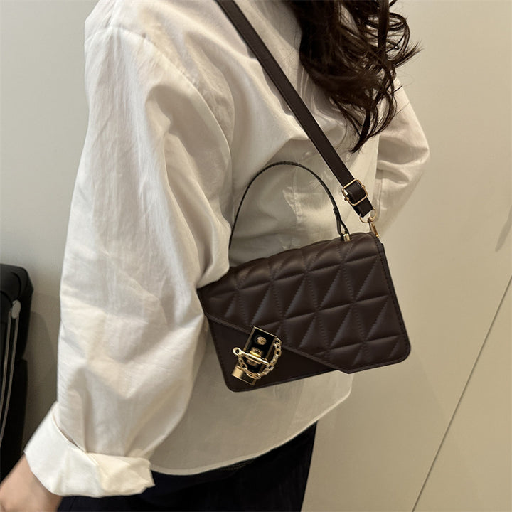 Damen elegante Umhängetasche mit schicker Steppung Nord Taschen