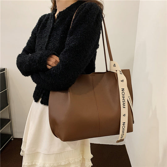 Damen elegante Tragetasche mit texturiertem Design Nord Taschen