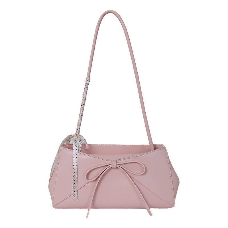 Damen elegante Umhängetasche mit dekorativem Kordelzug und buntem Anhänger Nord Taschen