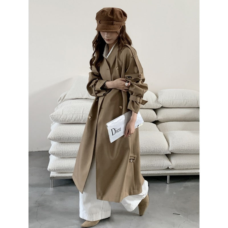 Damen Lang geschnittener Trenchcoat mit doppelreihiger Knopfleiste und verstellbaren Ärmelriegeln Nord Taschen