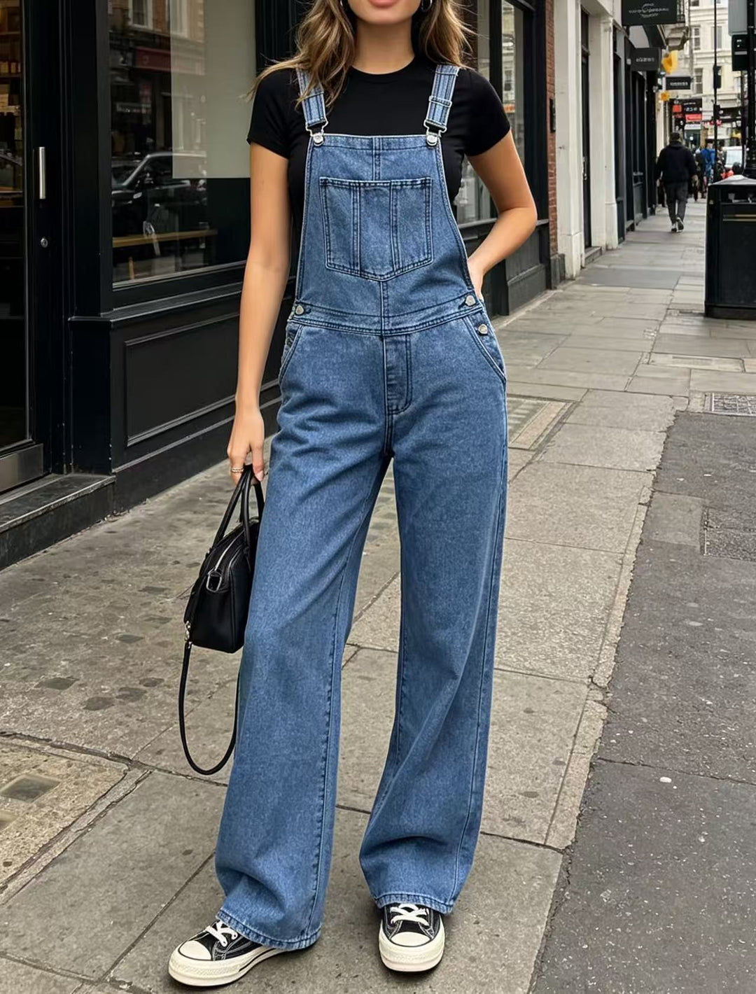 Damen weite Denim-Latzhose mit hoher Taille, verstellbaren Trägern und lässigem Schlag Nord Taschen