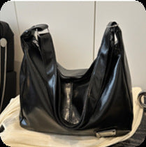 Damen elegante Umhängetasche aus hochwertigem Kunstleder Nord Taschen