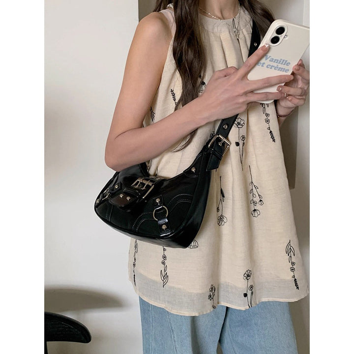 Damen Hobo-Tasche mit modischem Schnallenakzent und eleganten Nieten Nord Taschen